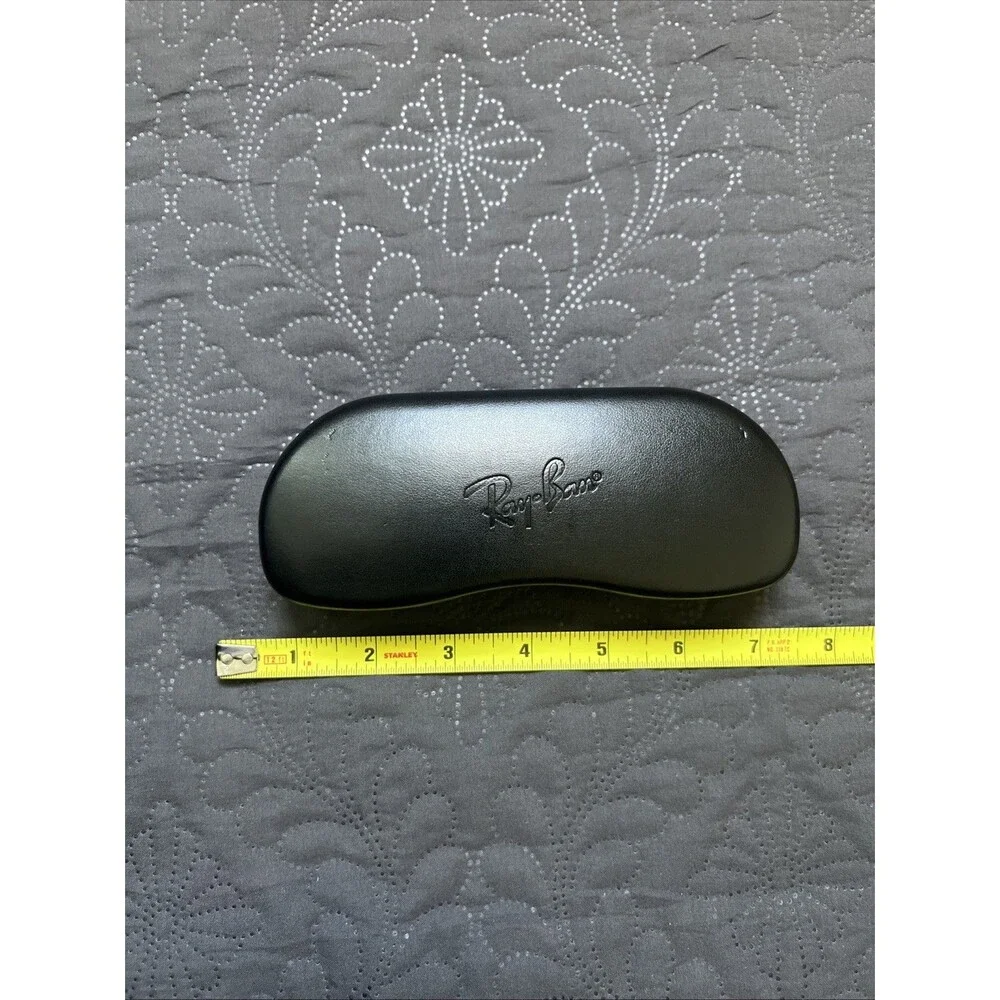 Ray Ban Genuine MEDIUM  Hard Clamshell Eyeglasses/Sunglasses Leather & Felt Case
